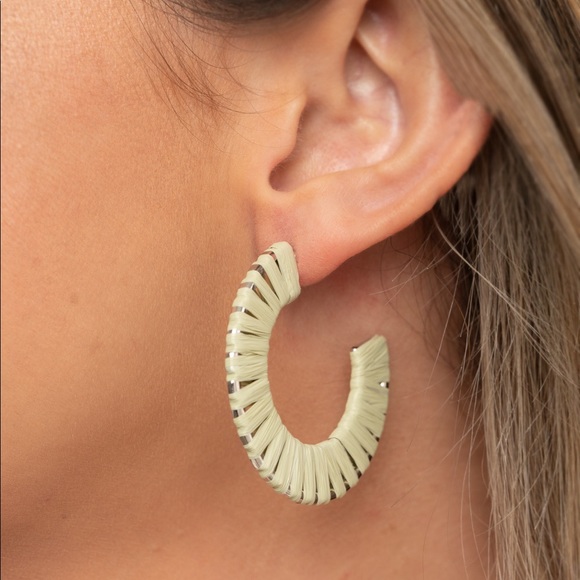 A Chance of RAINBOWS - Green hoop earrings - Picture 2 of 4